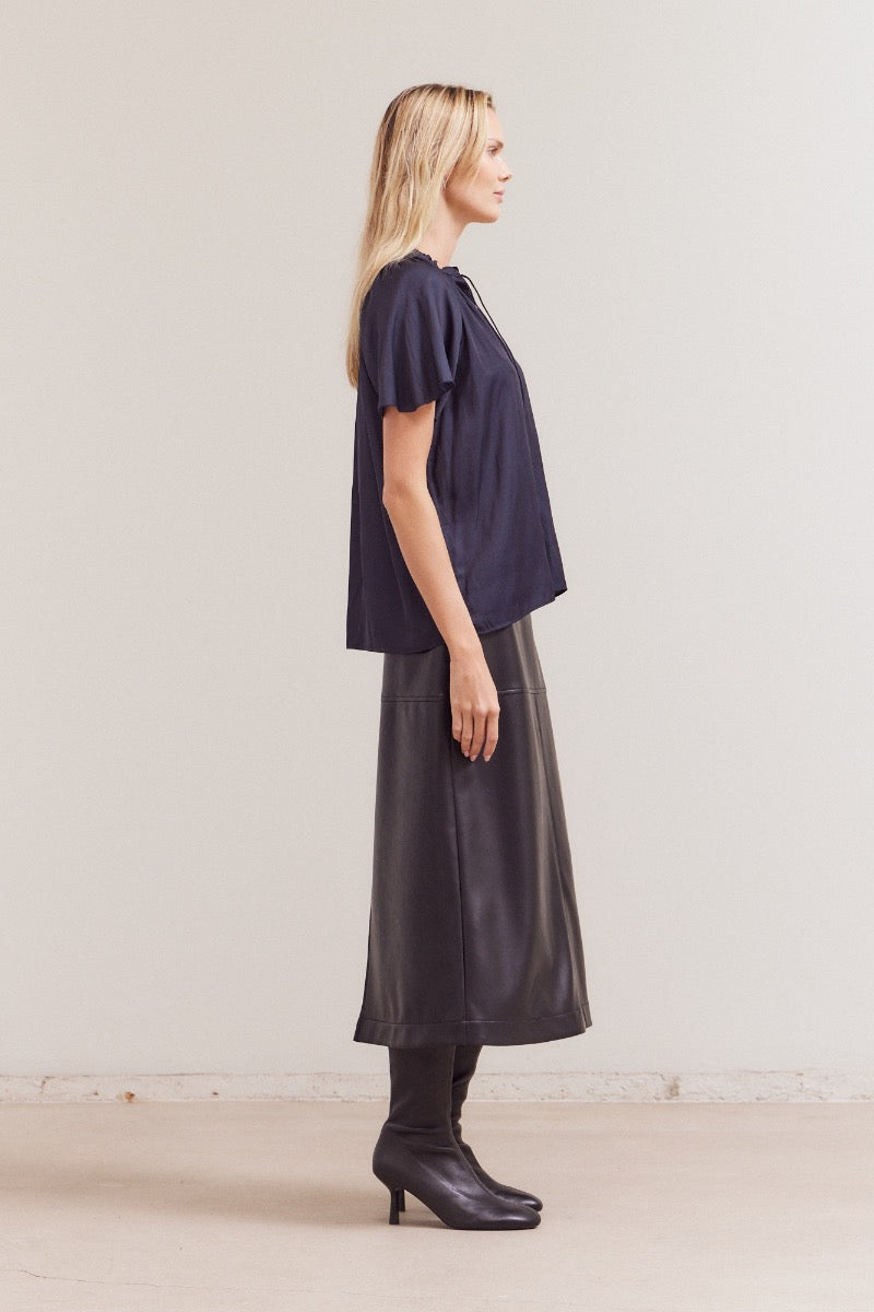 Raglan Sleeve Blouse in Midnight