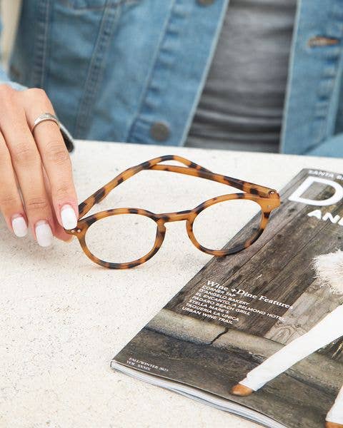 Logan - Soft Honey Tort - Blue Light Filtering Lens