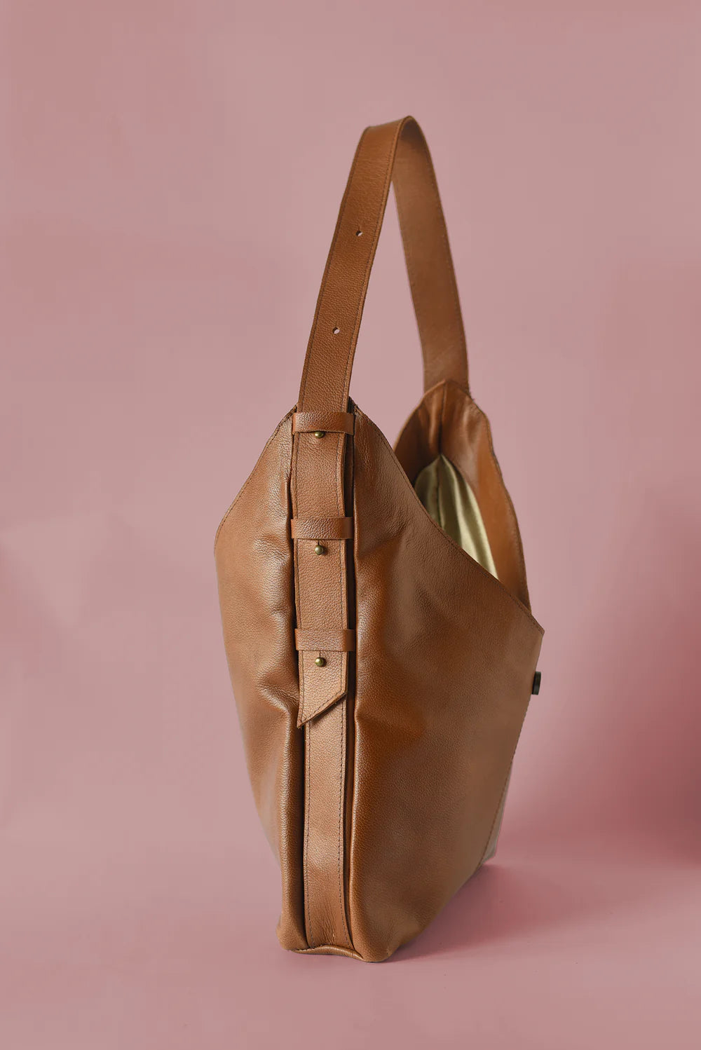 GR Bindle Bag in Pebbled Cognac