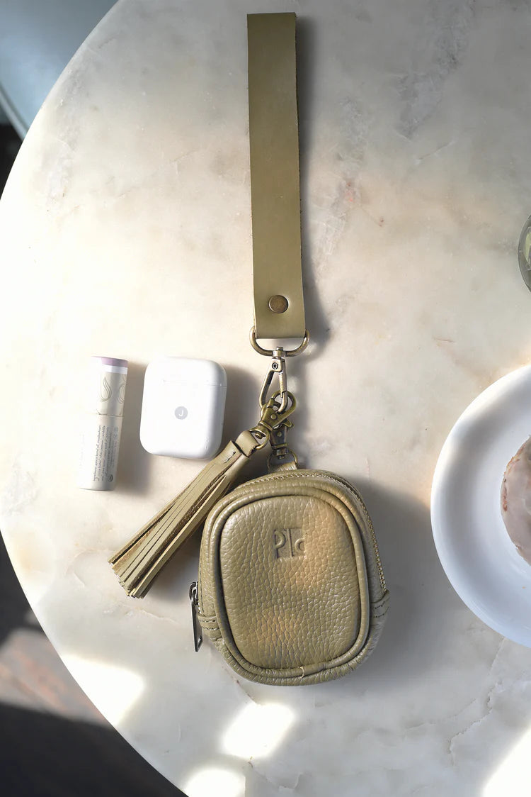 GR Pouch Charm in Pebbled Olive