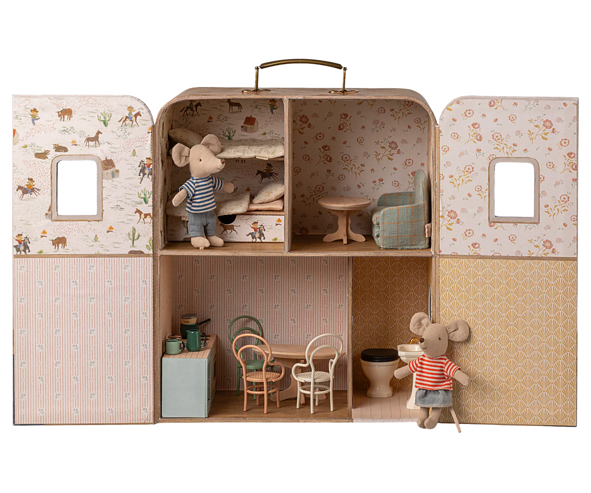 SuitCasa Mice (Little sister and brother)
