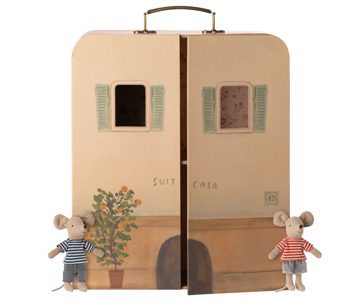 SuitCasa Mice (Little sister and brother)