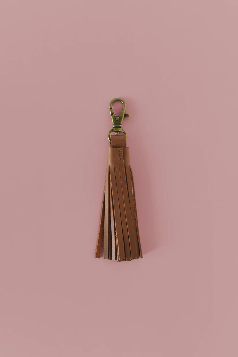 GR Tassel Charm in Cognac