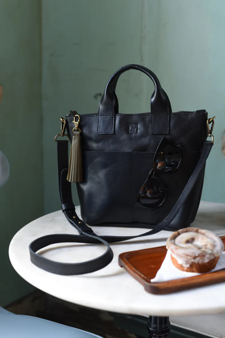 GR Medium Crossbody in Black