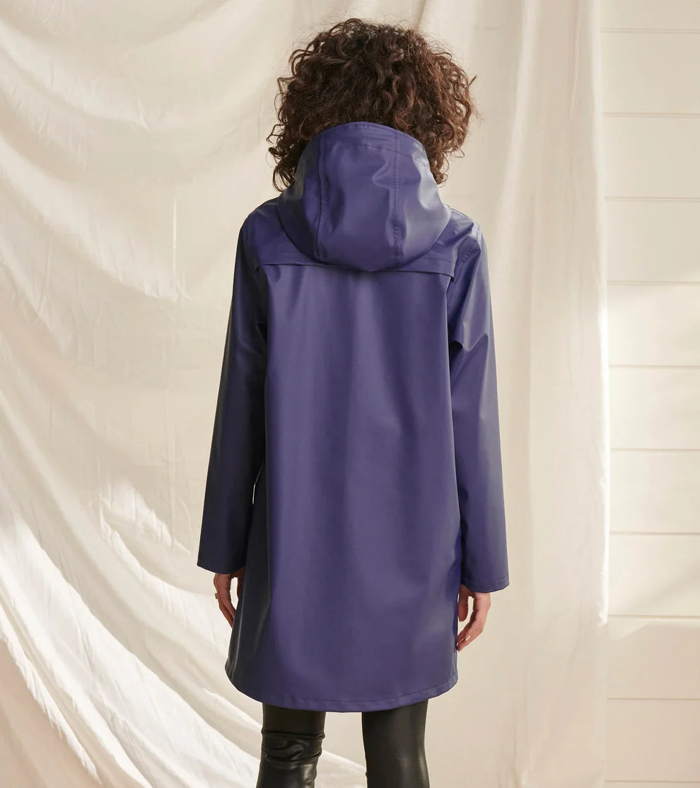 Newport Rain Jacket in Navy