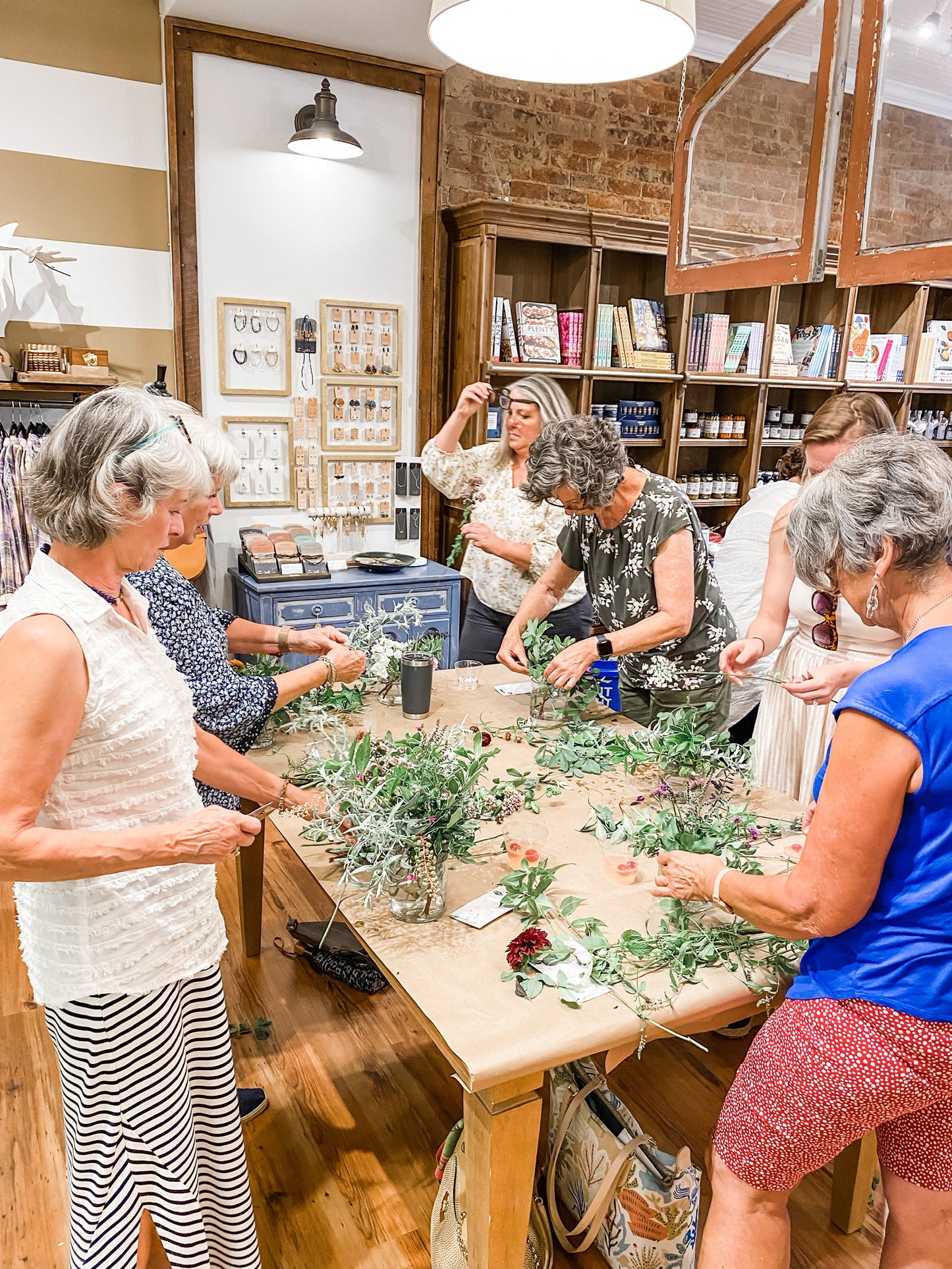 Friday May 16th - Spring Bouquet Class