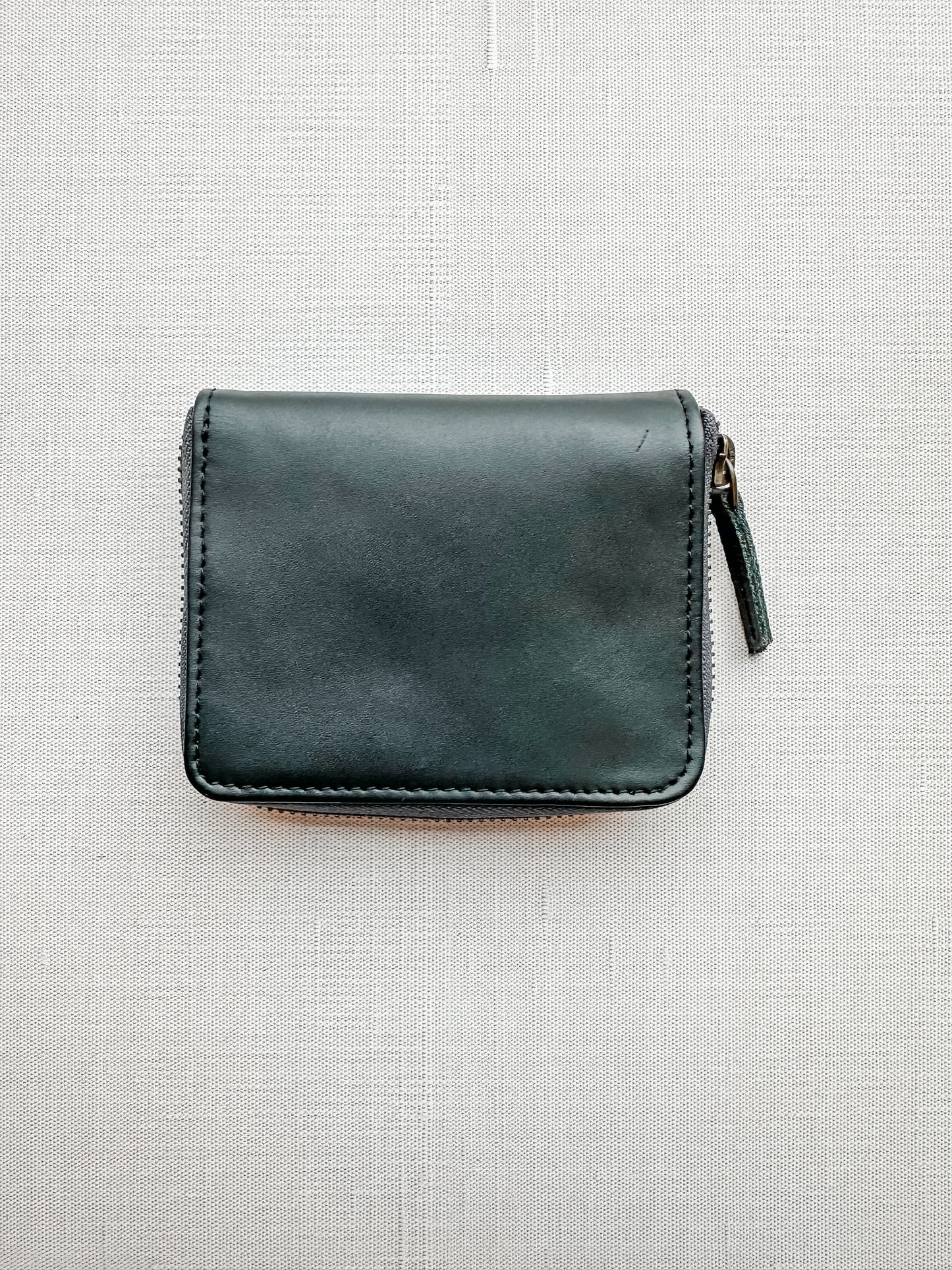GR Compact Zipper Wallet in Black