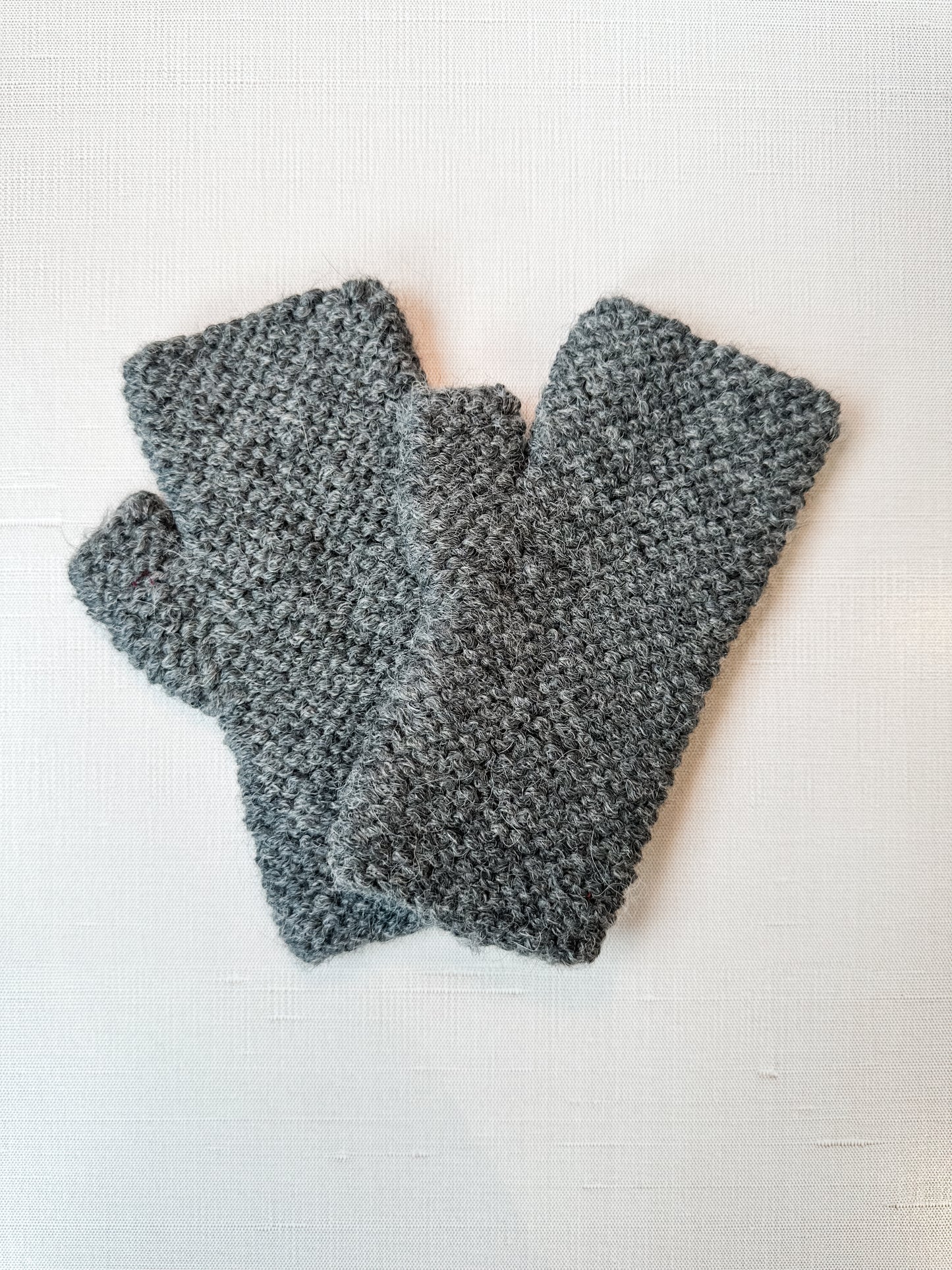 Cusco Wrist Warmer in Grey