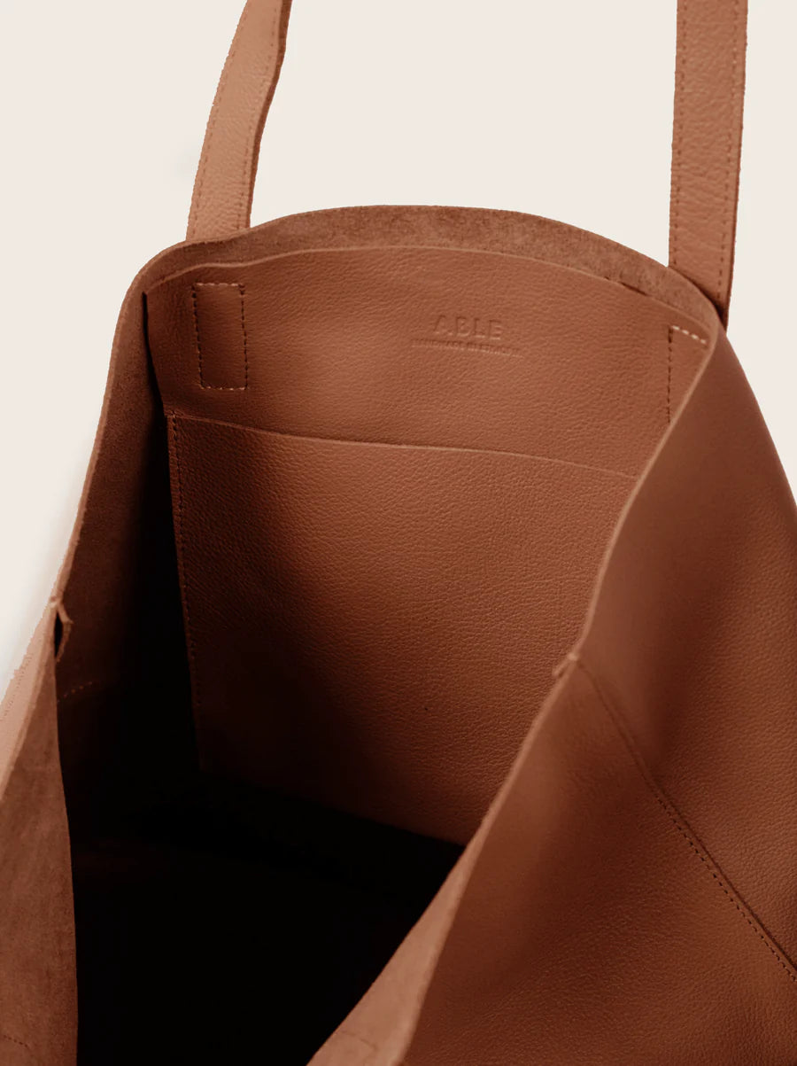 Mamuye Classic Tote in Pebbled Whiskey