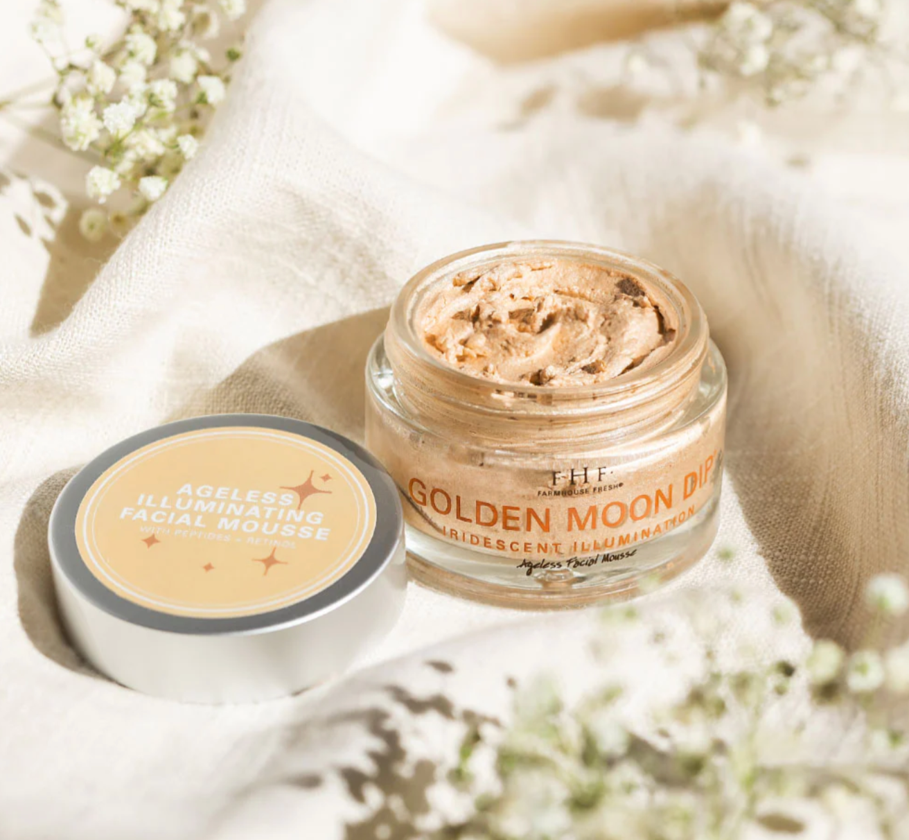 Golden Moon Dip® Illumination Mousse with Retinol + Wrinkle-Targeting Peptides