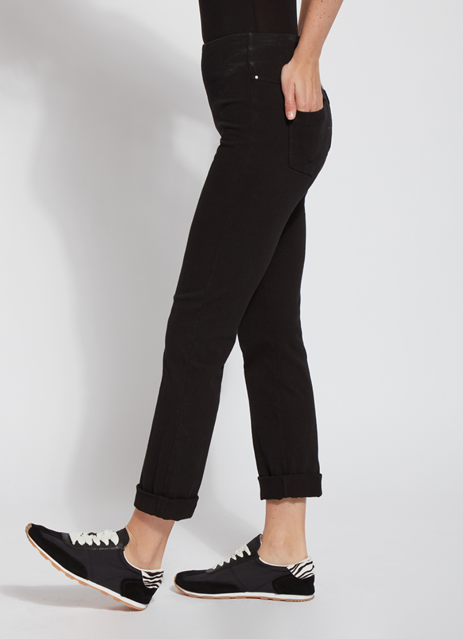 Boyfriend Denim in Black