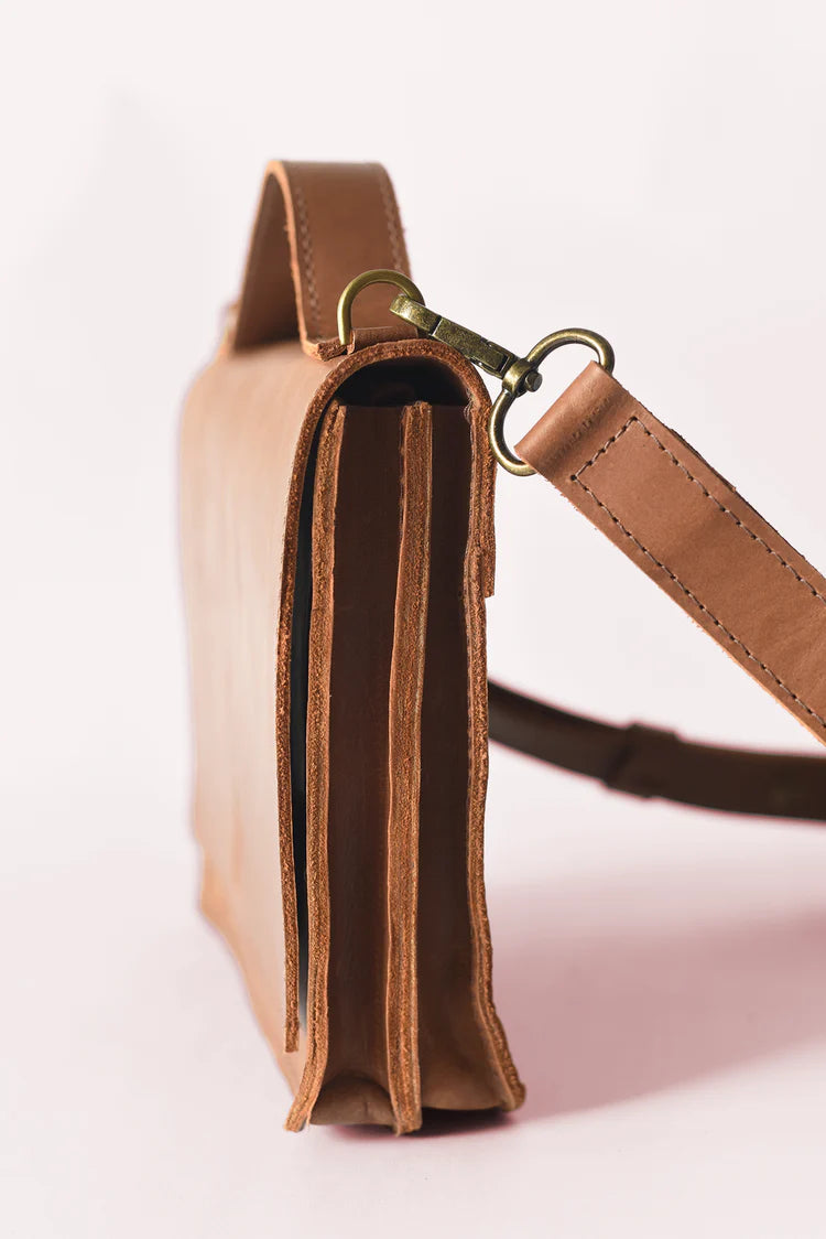 GR Small Crossbody in Cognac