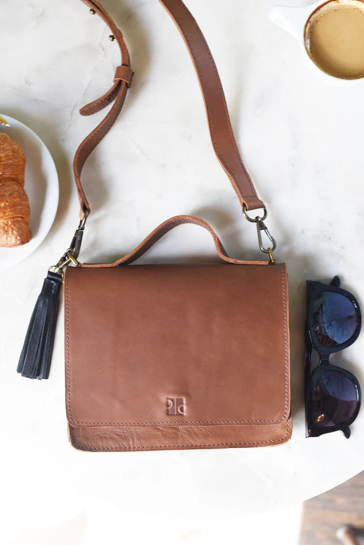GR Small Crossbody in Cognac