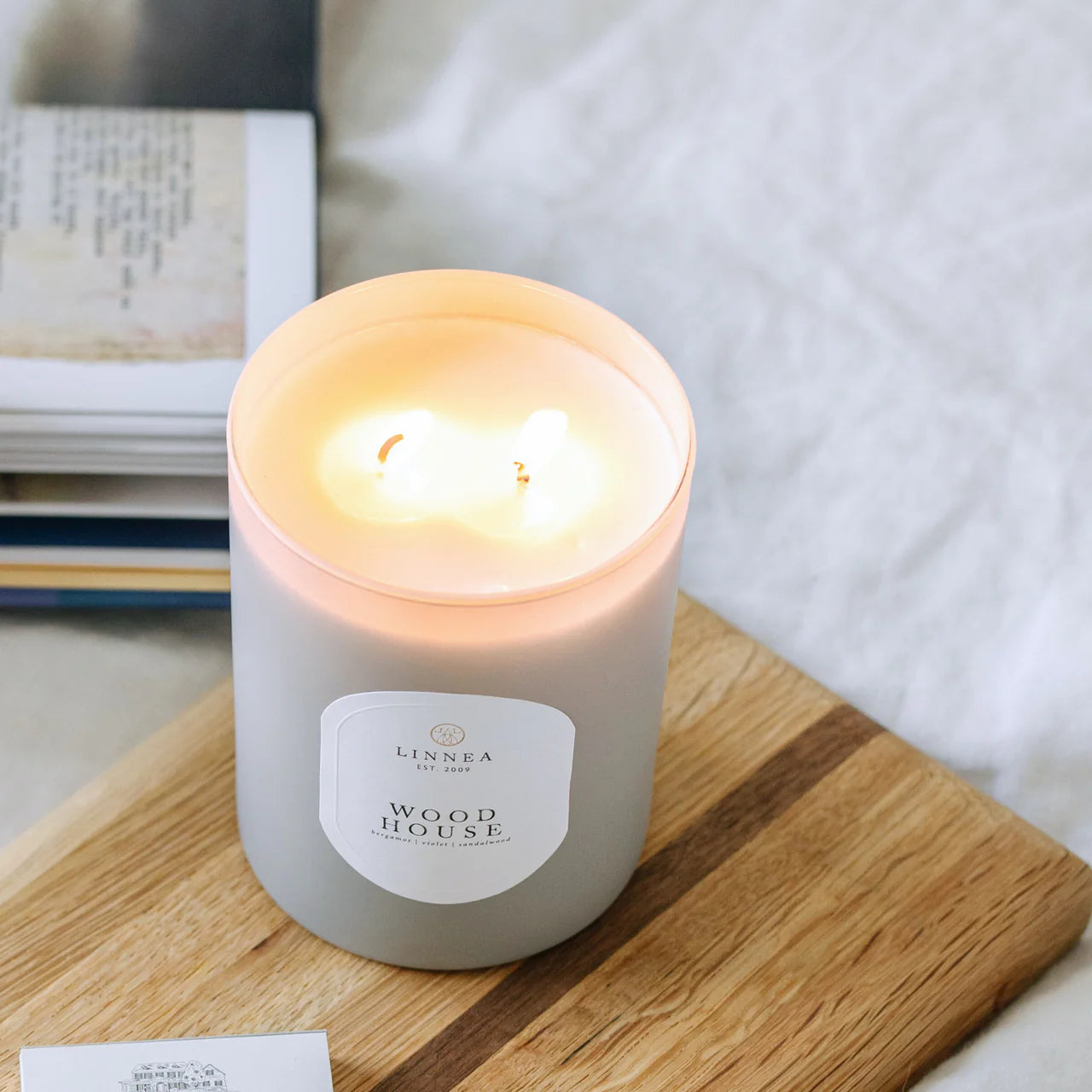 Linnea Wood House 2-wick Candle