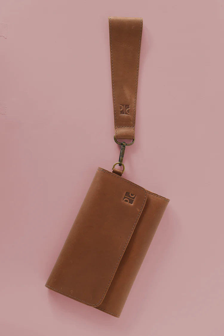 GR Wallet Wristlet in Cognac