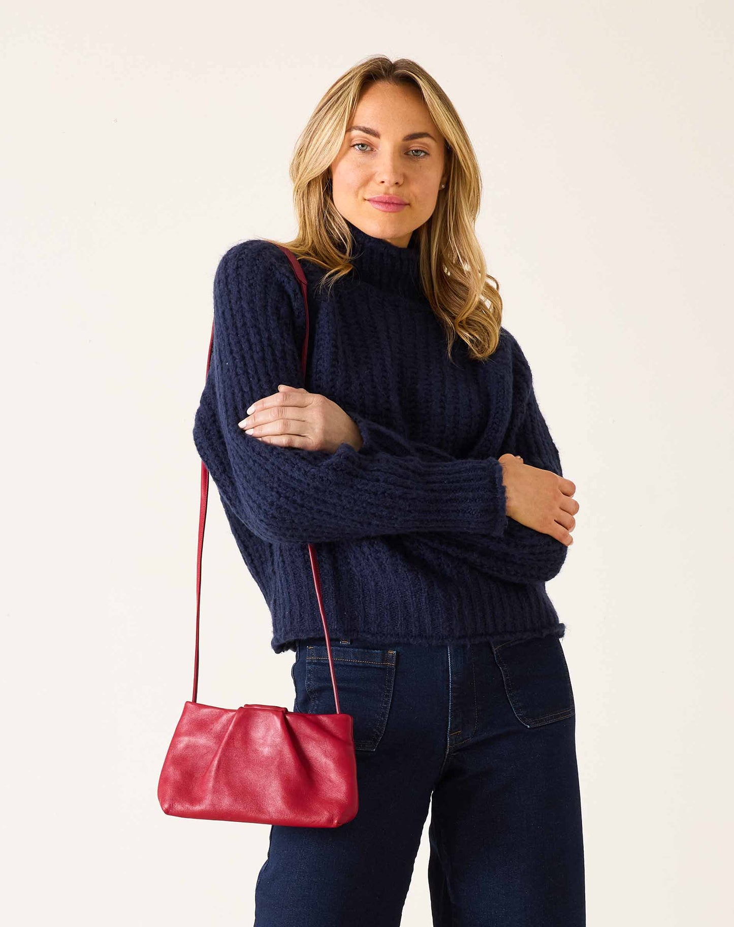 Beachside Softy Sweater in Navy