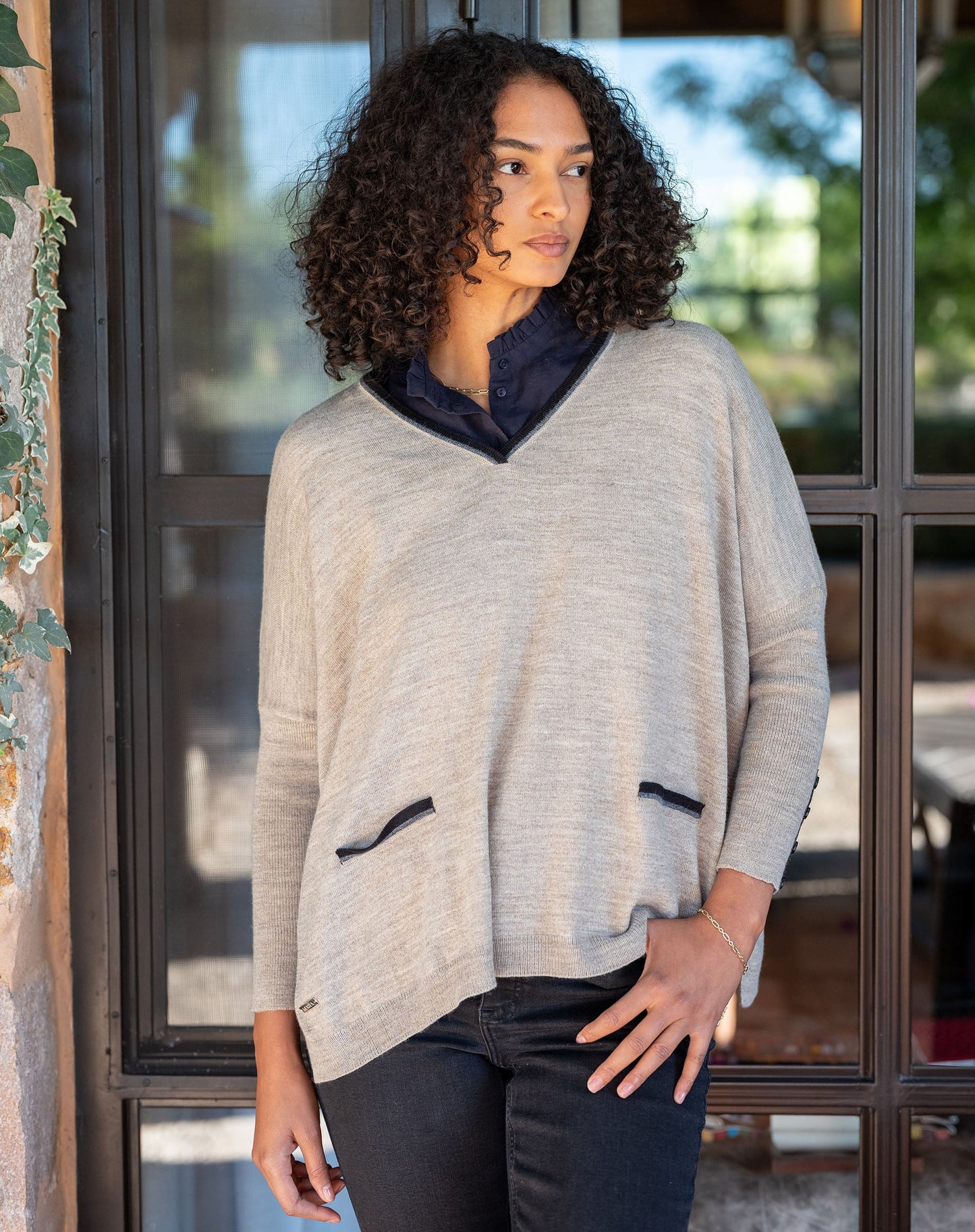 Catalina V-neck Sweater in Driftwood Ringer