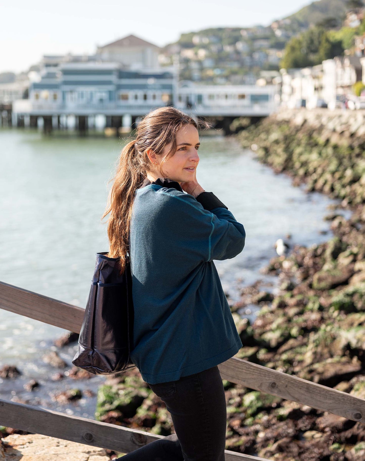Delmar V-neck Sweater in Deep Teal