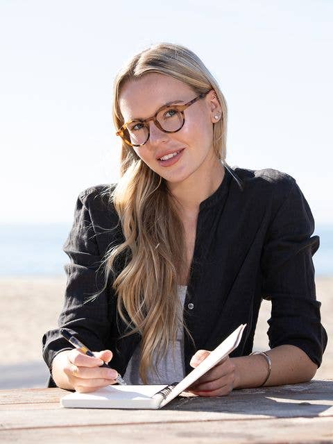 Logan - Soft Honey Tort - Blue Light Filtering Lens