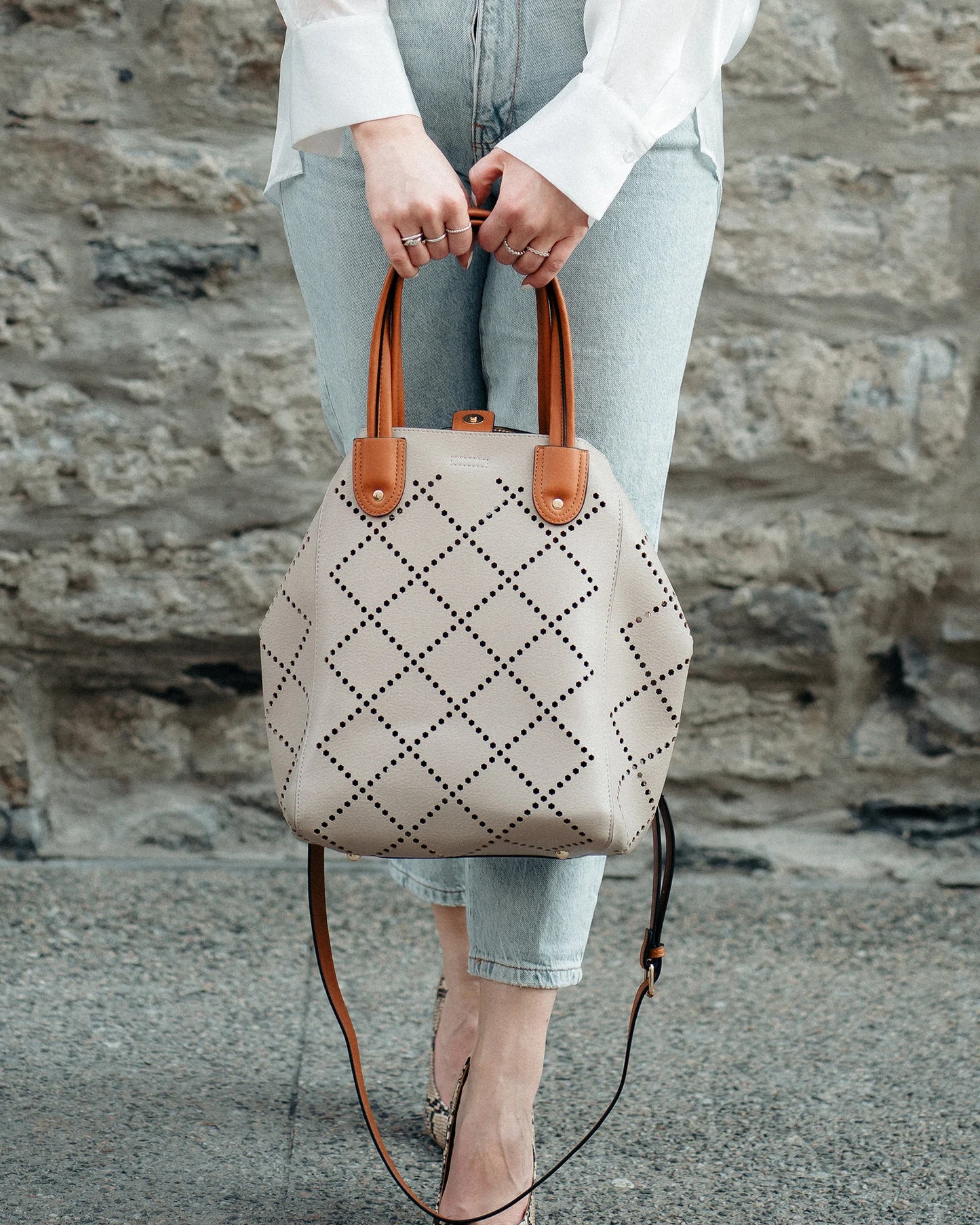 Bermuda Tote Bag in Putty