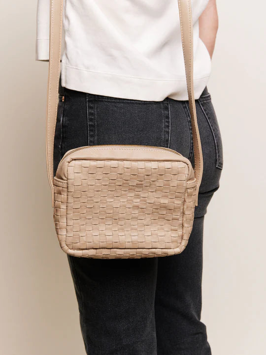 Valerie Woven Crossbody in Pebble
