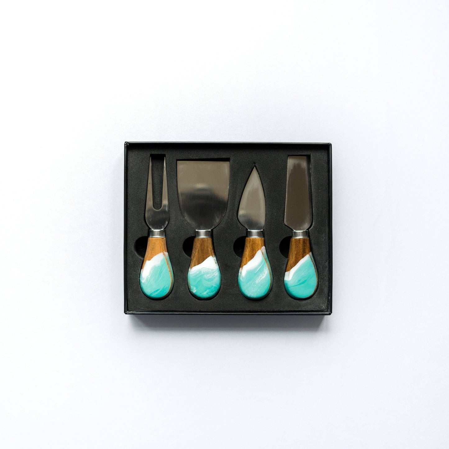 Resin Coated Cheese Knife Set in Navy