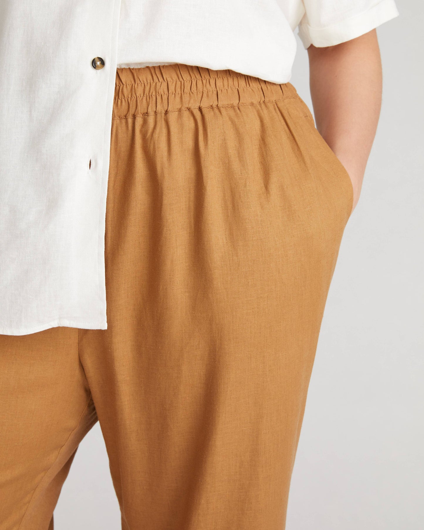 Iris Linen Easy Pull-On Pants in Boardwalk Brown