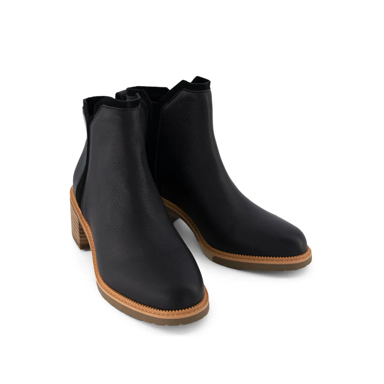 Hailey Heeled Boot in Black