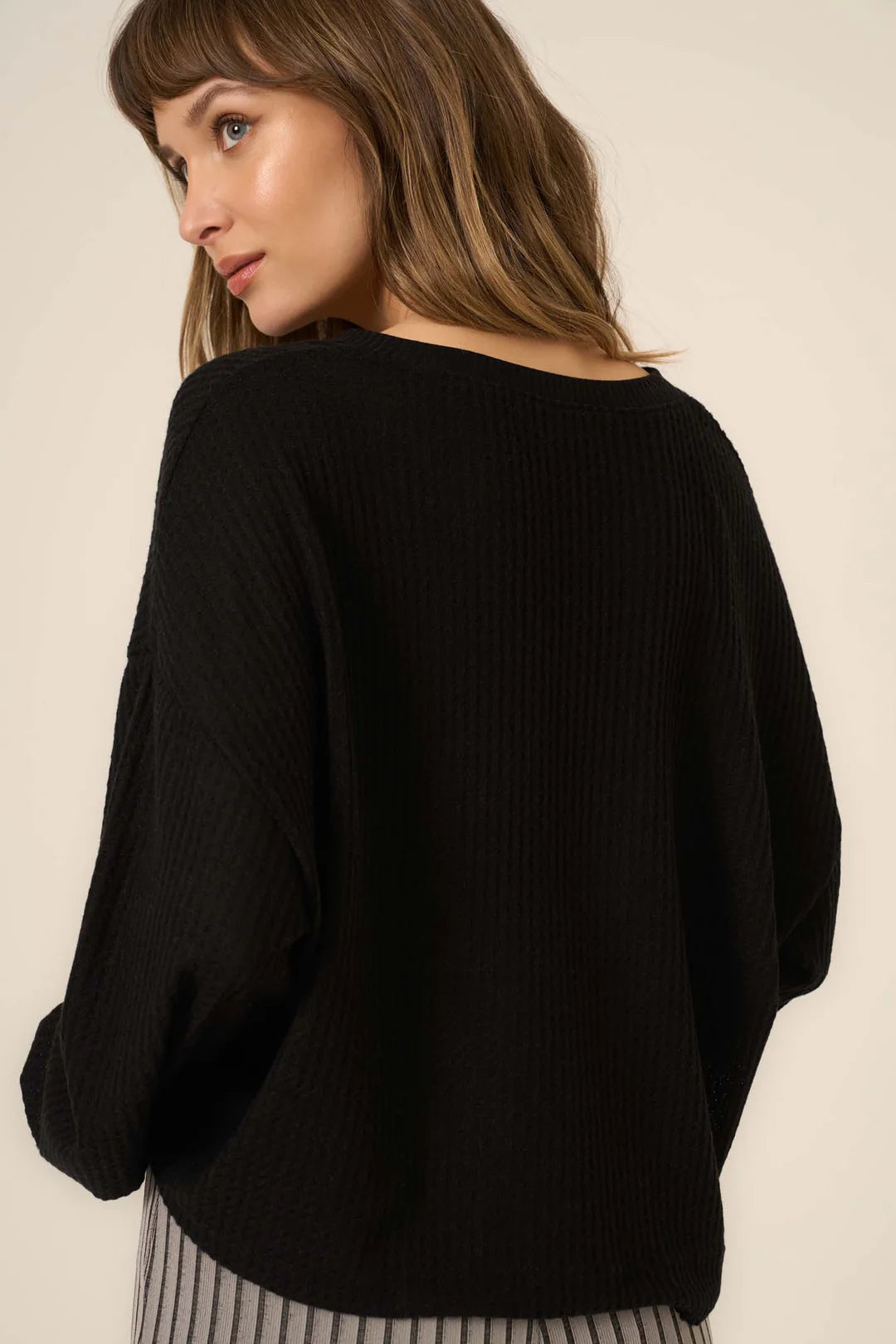 Vinessa Notch Neck Brushed Thermal Top in Black