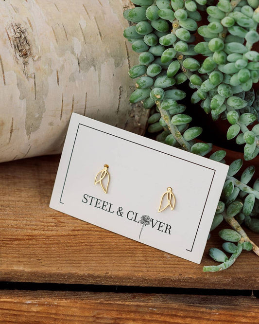 Sweetgrass Stud Earrings in Gold