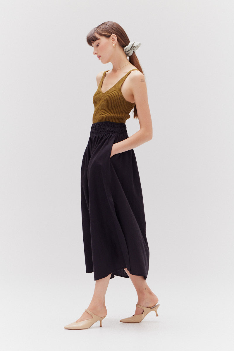 Side Slit Maxi Skirt in Black