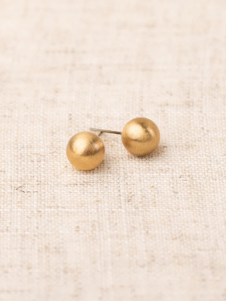 Medium Grenada Earrings in Gold