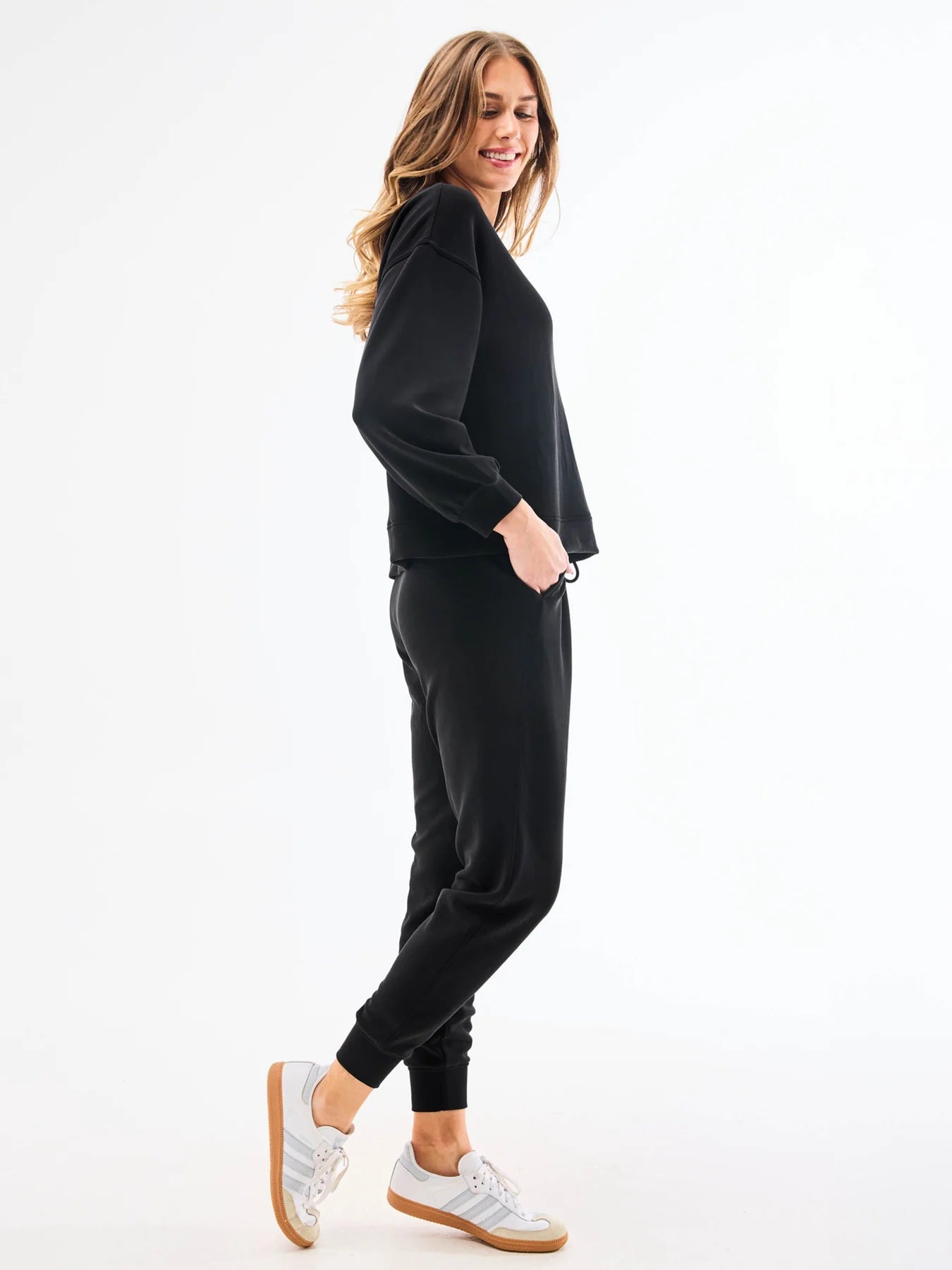 Cora Jogger Pant in Black
