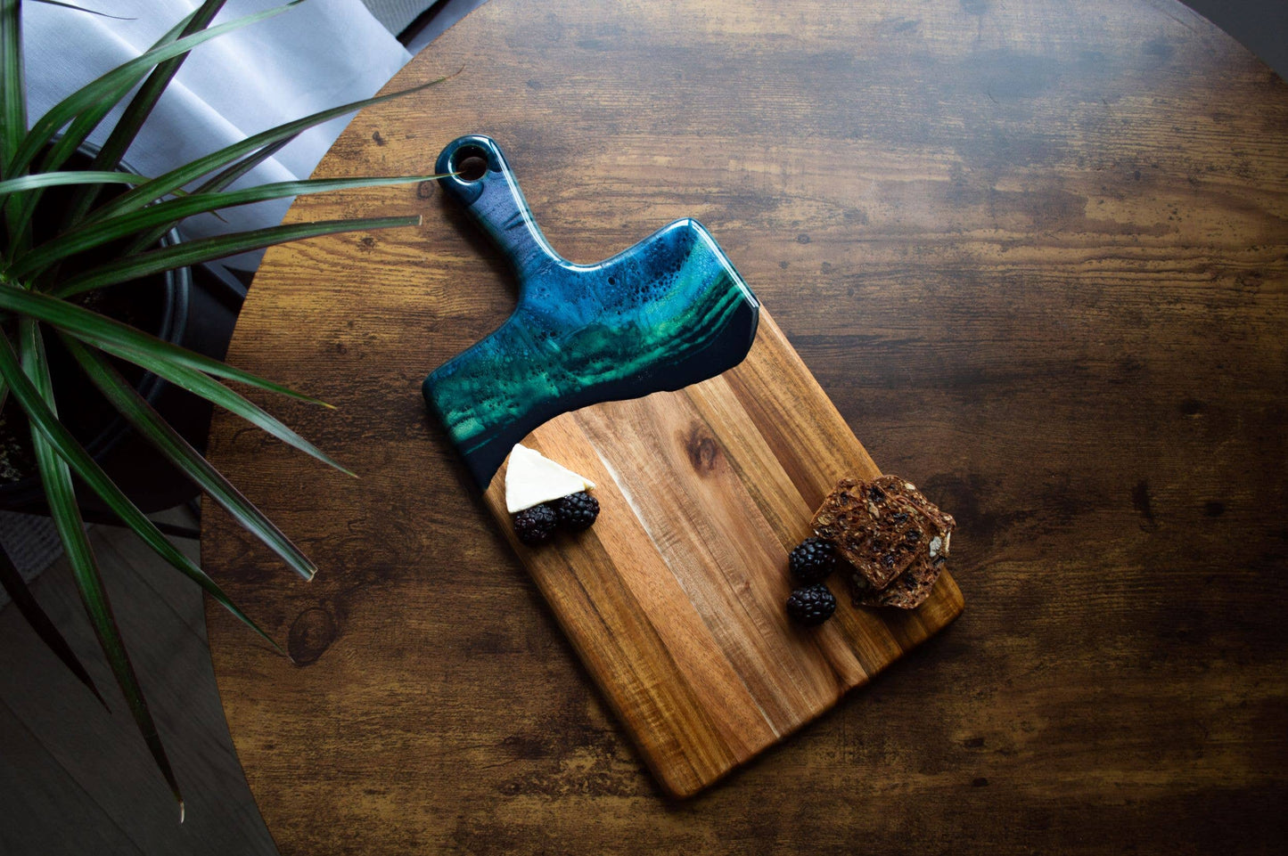 Medium Acacia Cheese Boards in Navy
