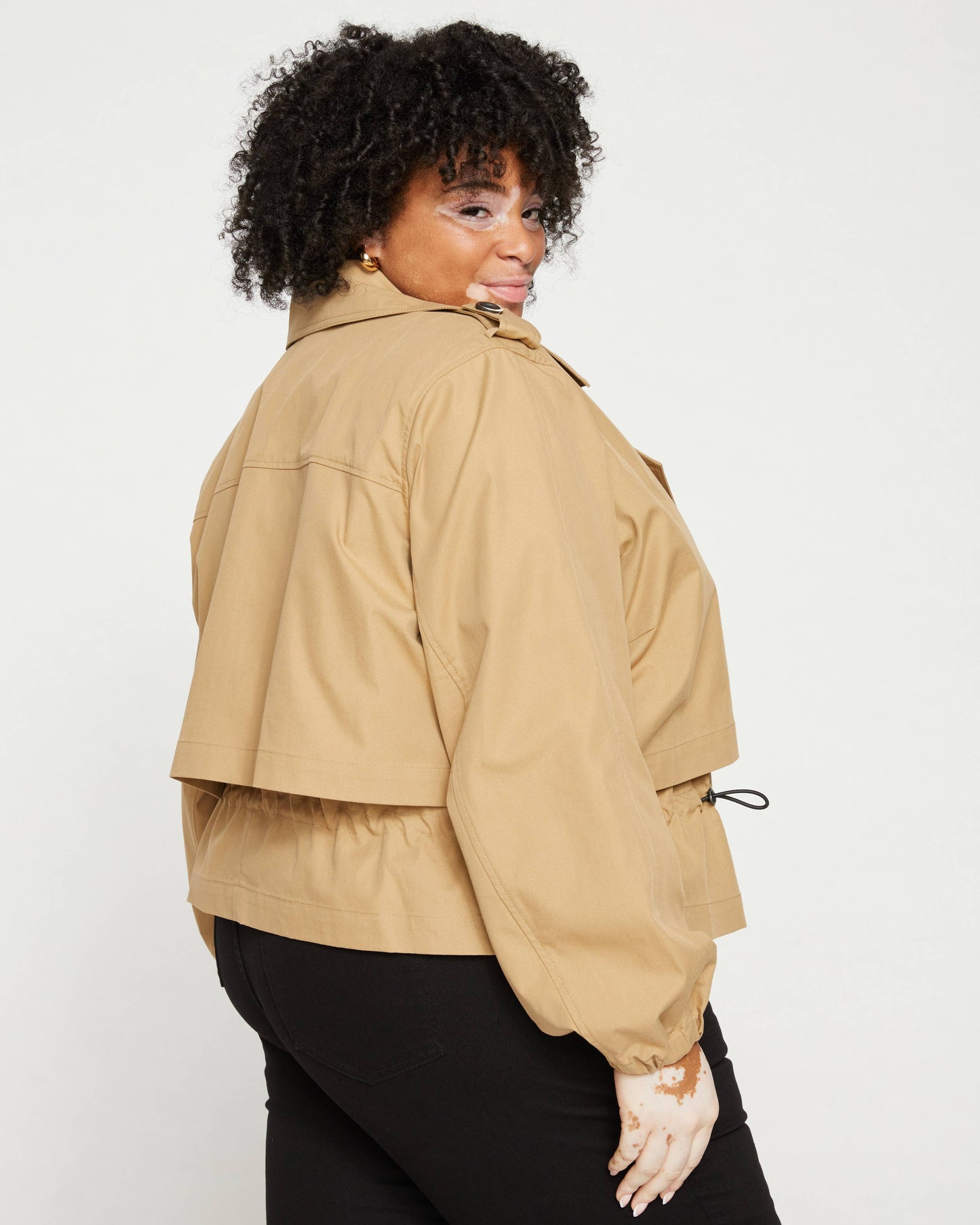 Leonard Cropped Trench Coat in Tan