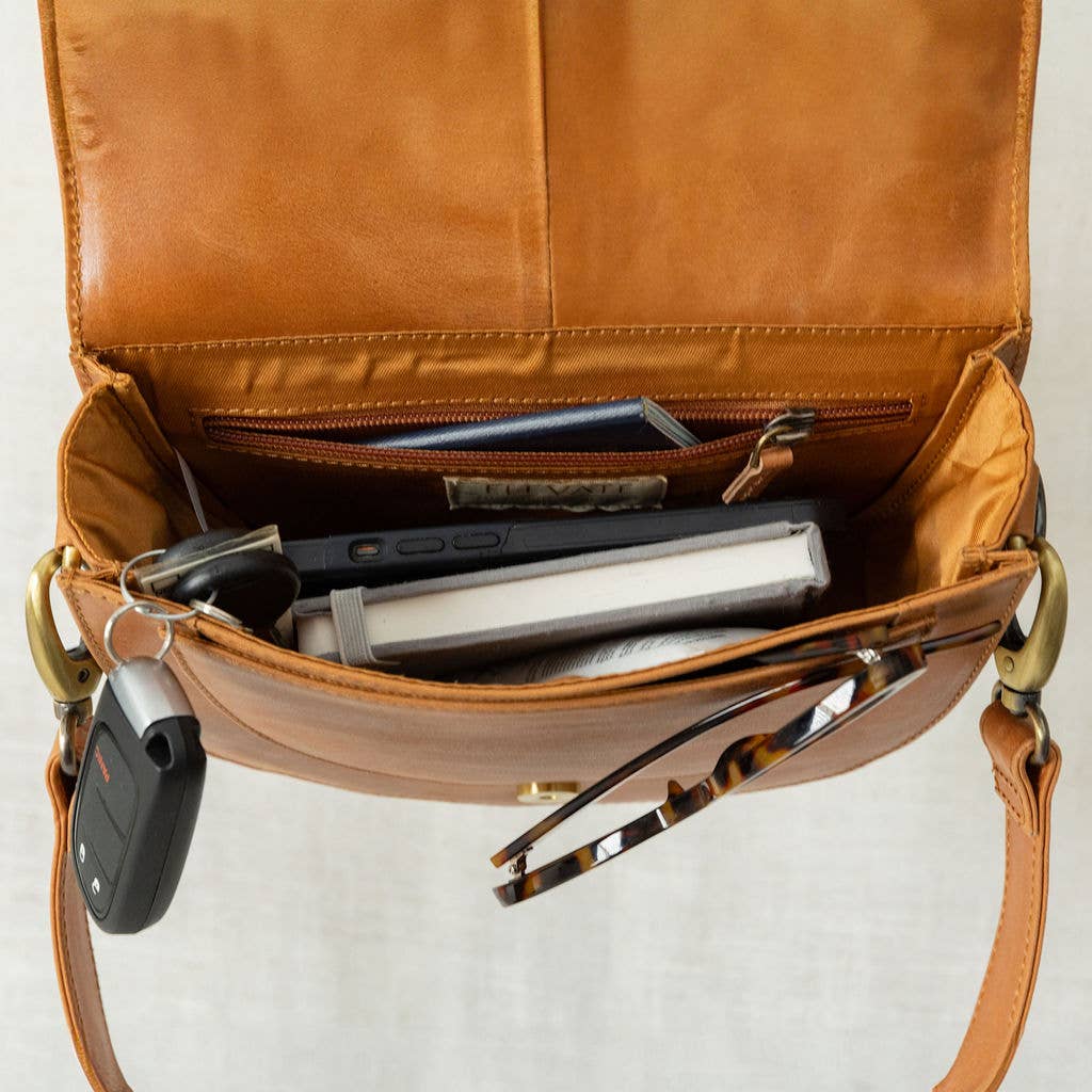 Stella Saddle Bag in Chestnut