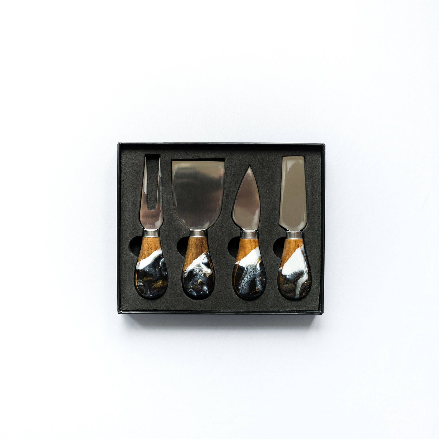 Resin Coated Cheese Knife Set in Navy