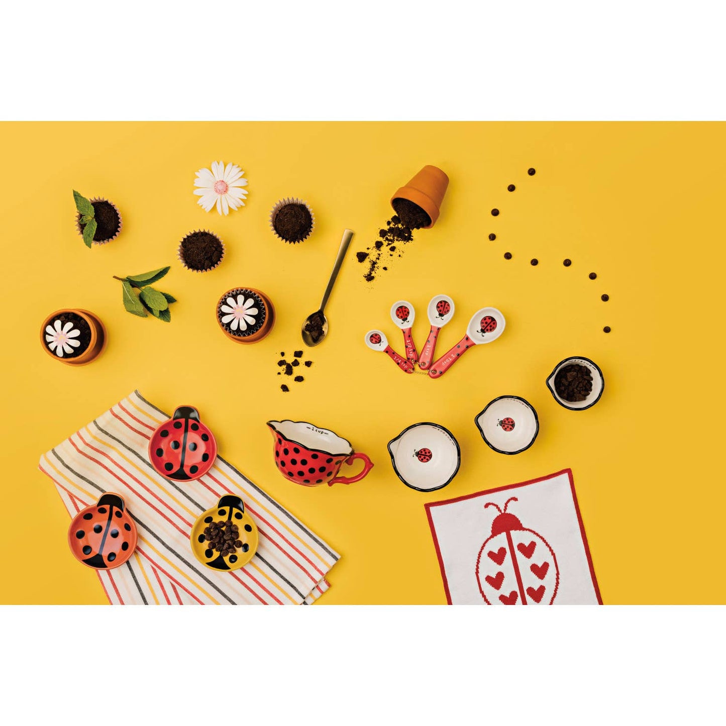 Ladybugs Pinch Bowls (Set of 6)