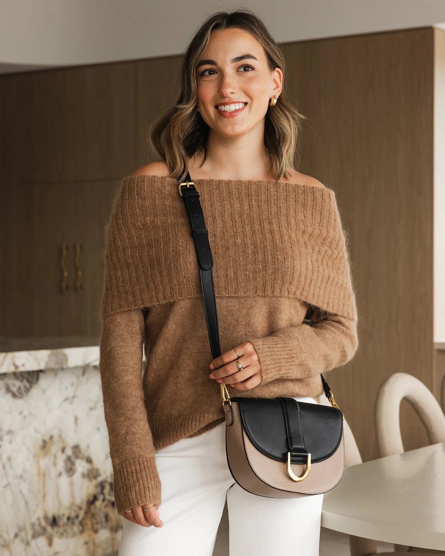 Scarlett Crossbody Bag in Coffee