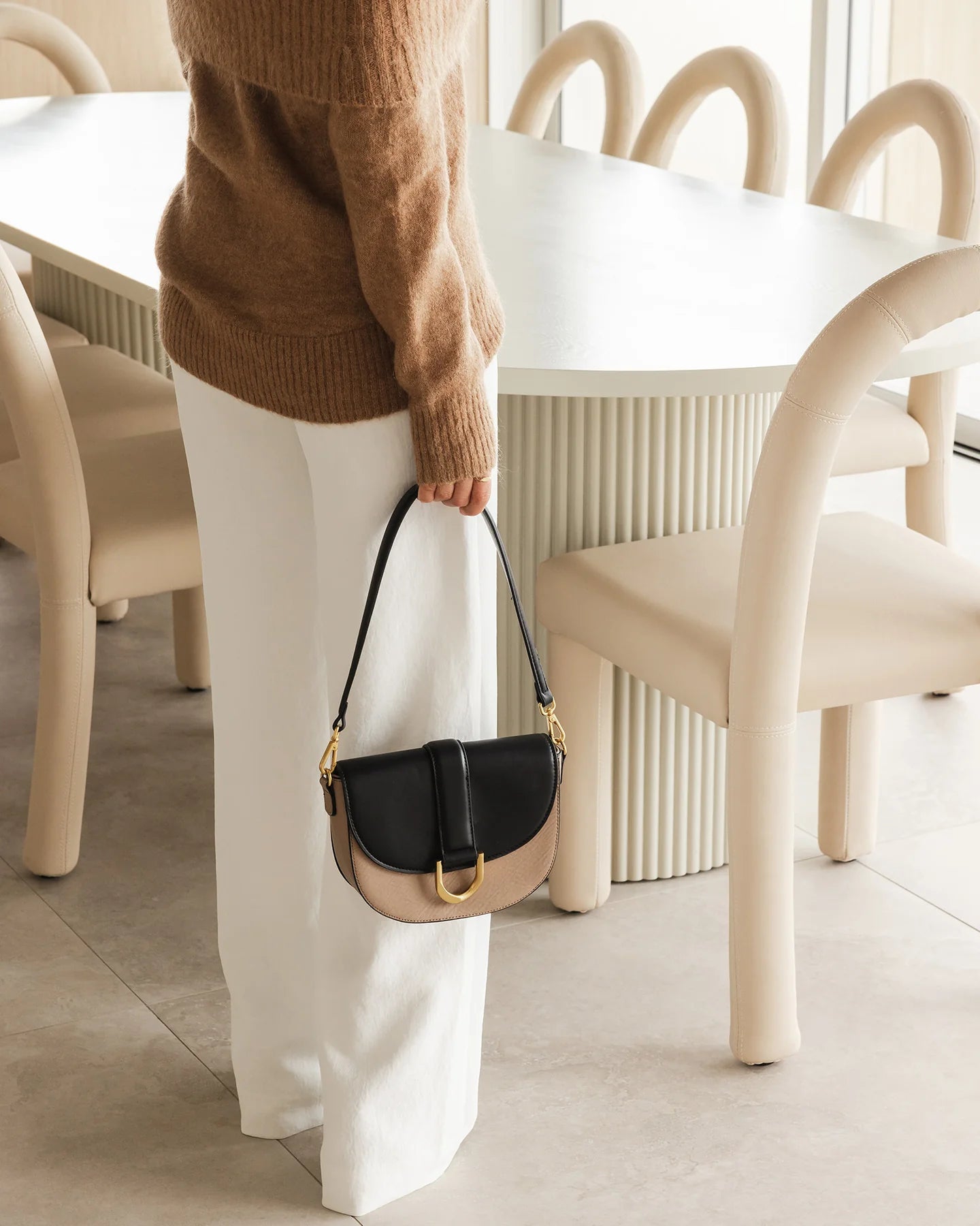 Scarlett Crossbody Bag in Coffee