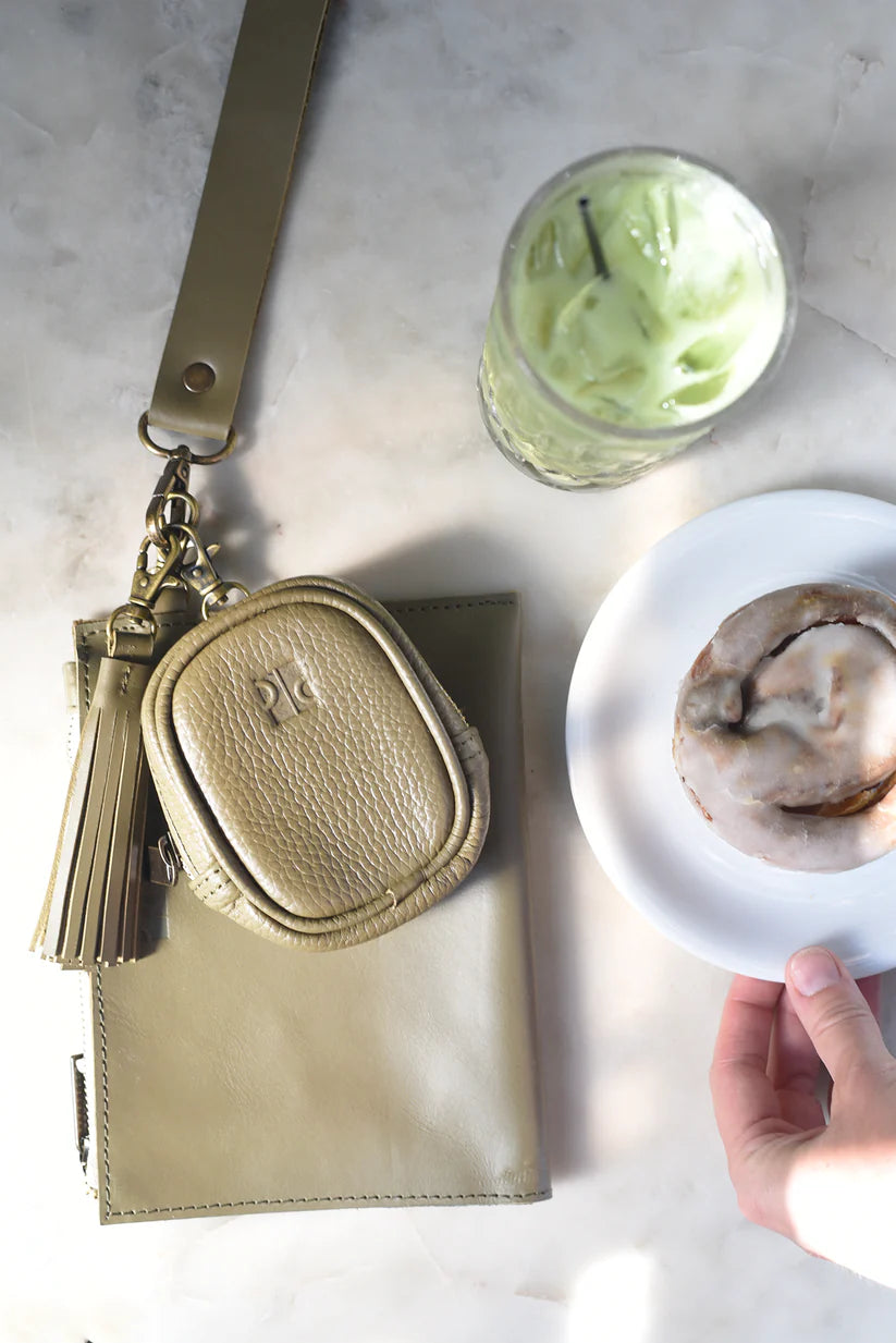 GR Pouch Charm in Pebbled Olive