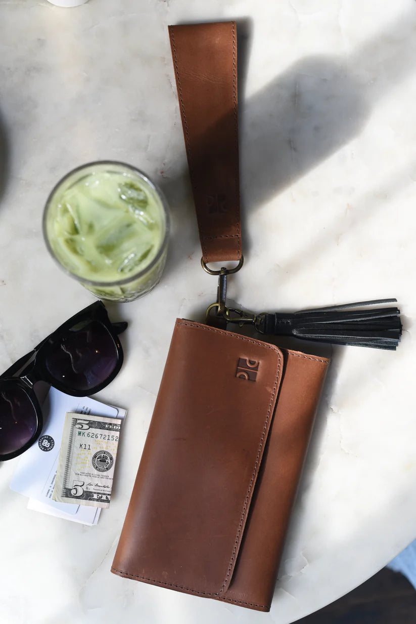 GR Wallet Wristlet in Cognac