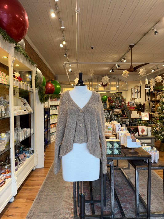 Montmartre Cardigan in Caramel