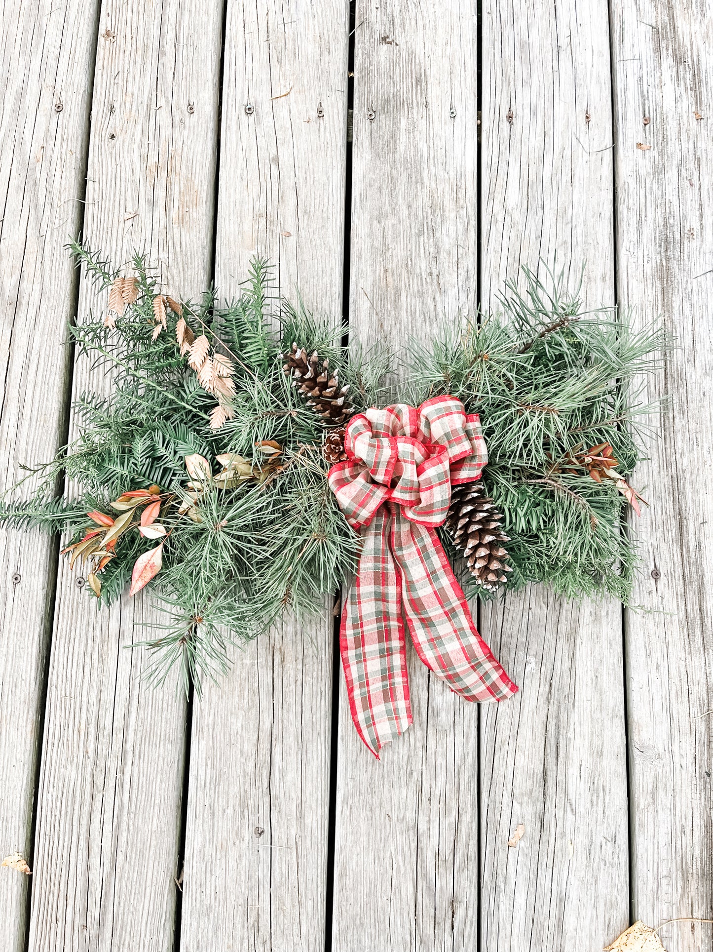 Happiest of Holidays mailbox (or Door) Swag Class + Christmas Shopping