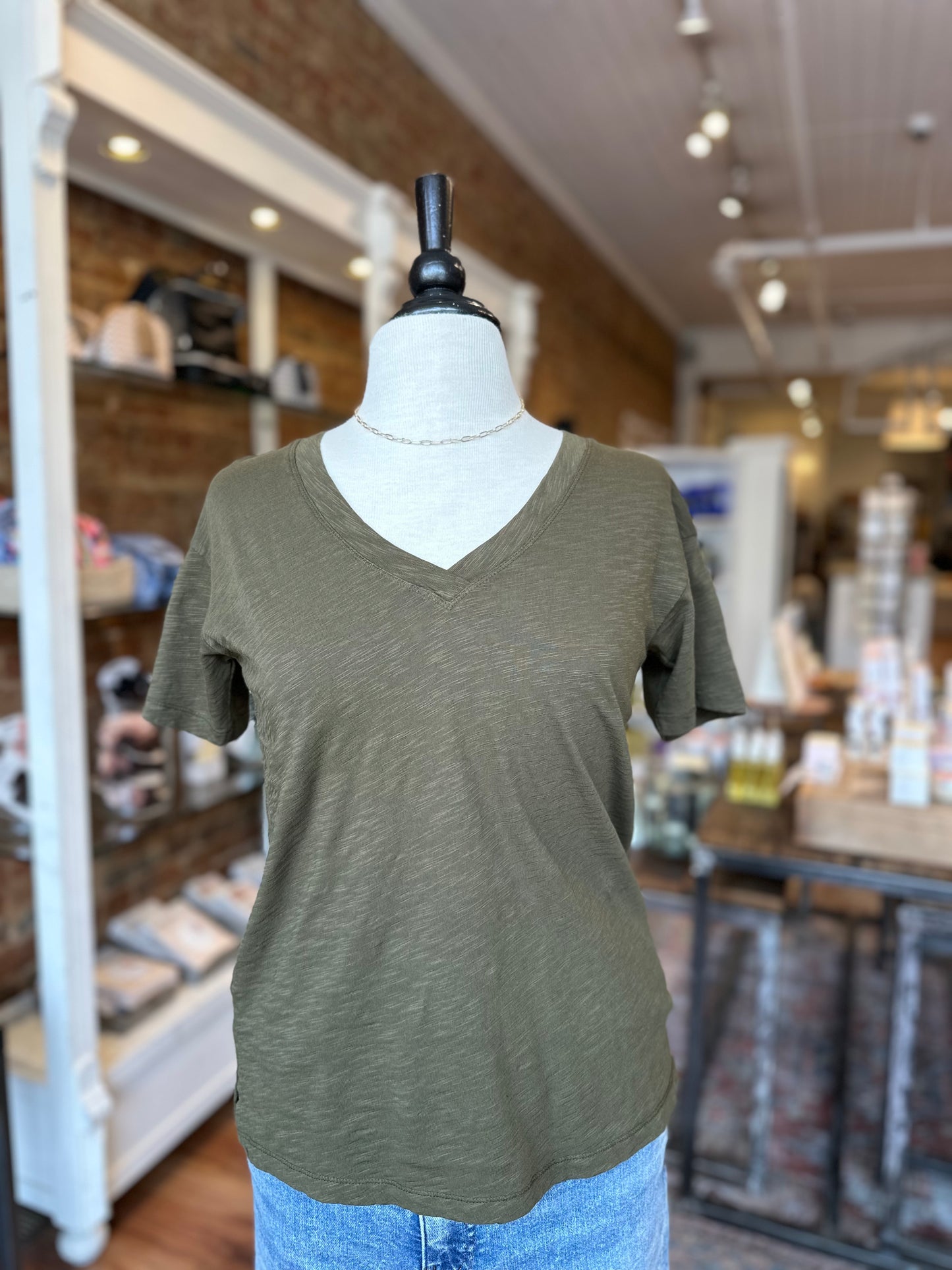 Short Sleeve Boxy Tee in True Olive