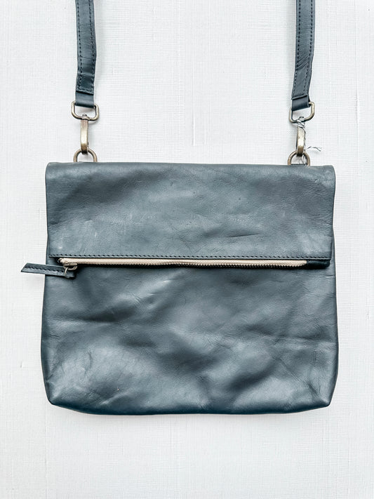 GR Perfect Pockets Crossbody in Black
