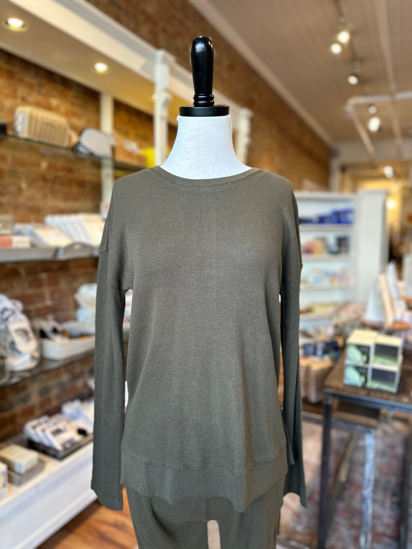 Long Sleeve Crew Neck Boxy Top in True Olive