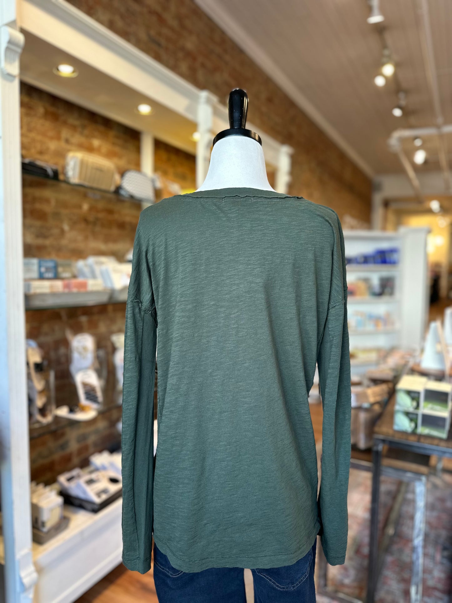 Long Sleeve Open Crew Long Tee in Everglade