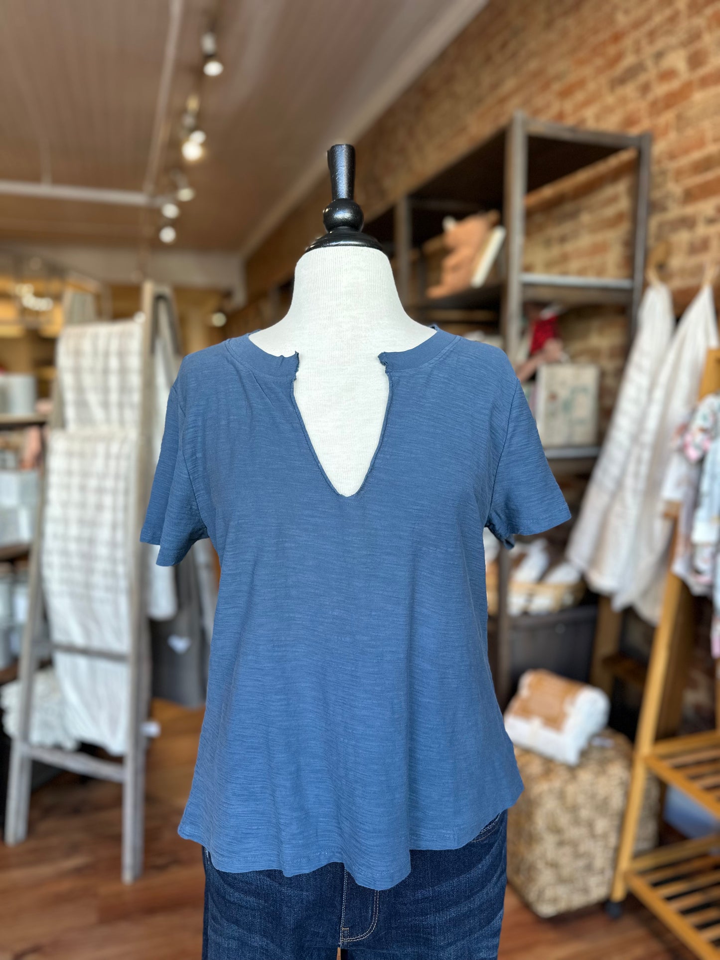 Plata Notched Tee in Blue Pine