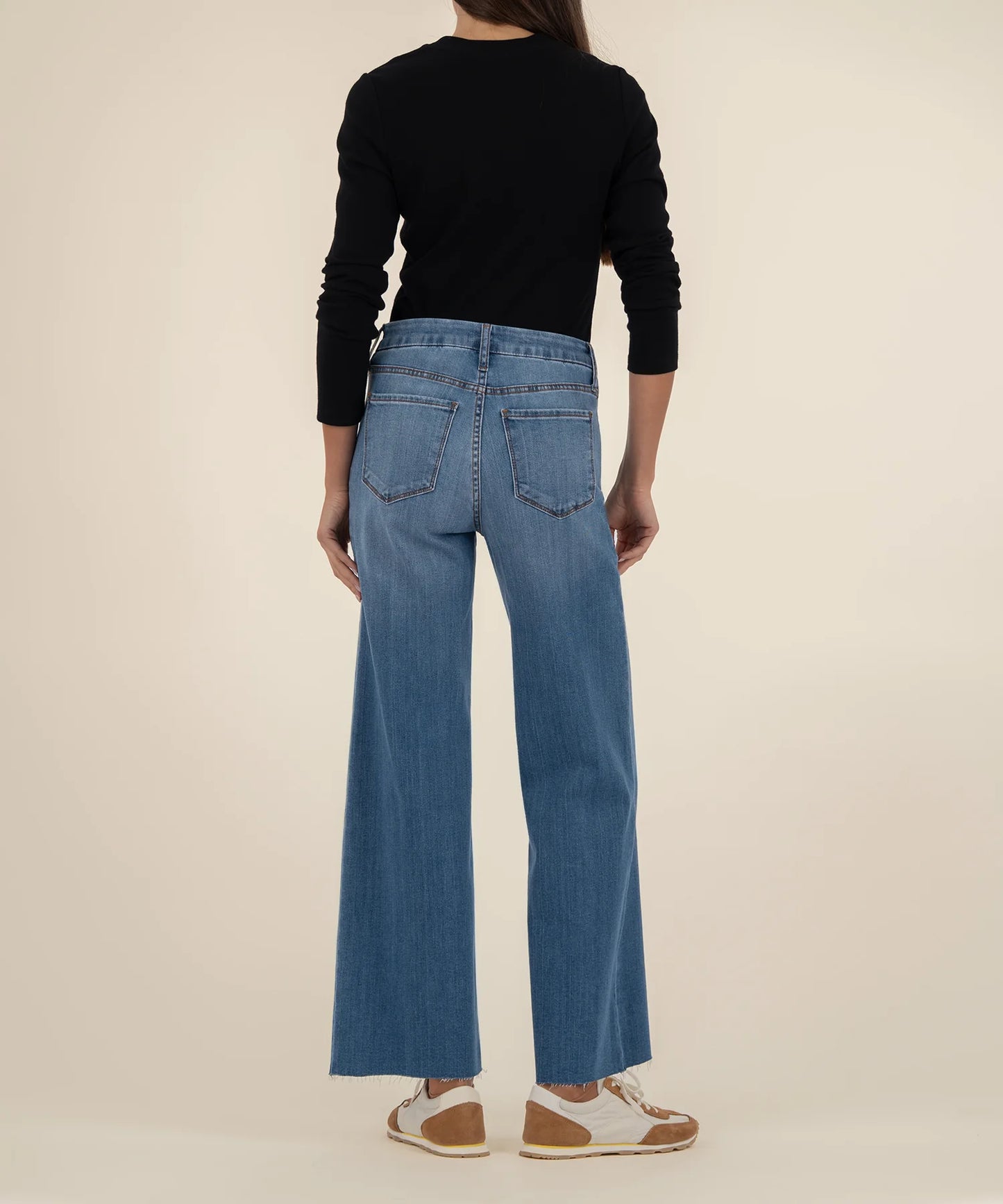 Meg Wide Leg Jeans in Earn